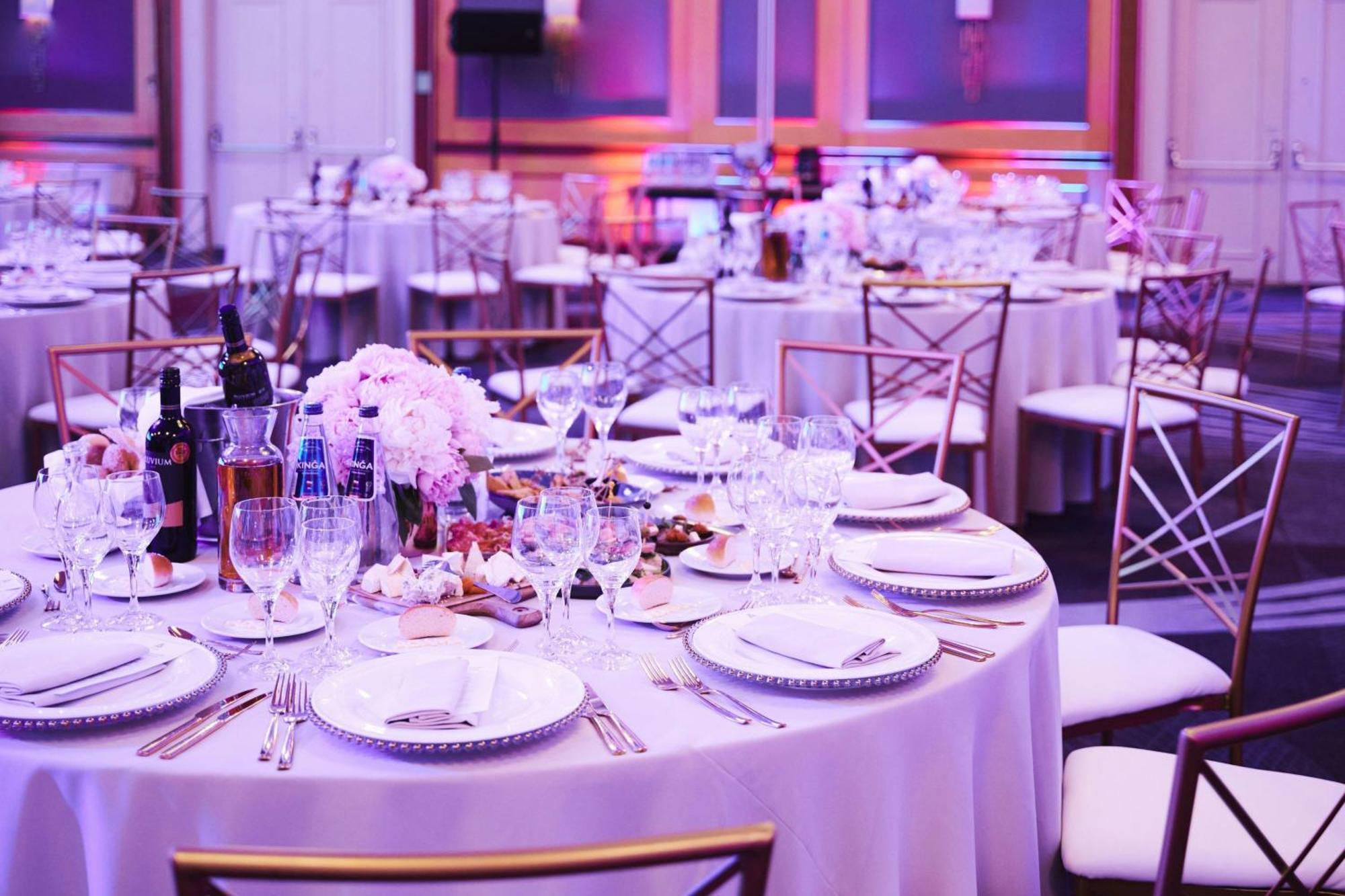 Sheraton Grand Варшава Екстериор снимка